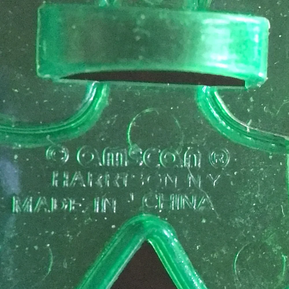 Amscan Vintage Green St. Patrick’s Day Lot 4 Cookie Cutters and Metal Shamrock